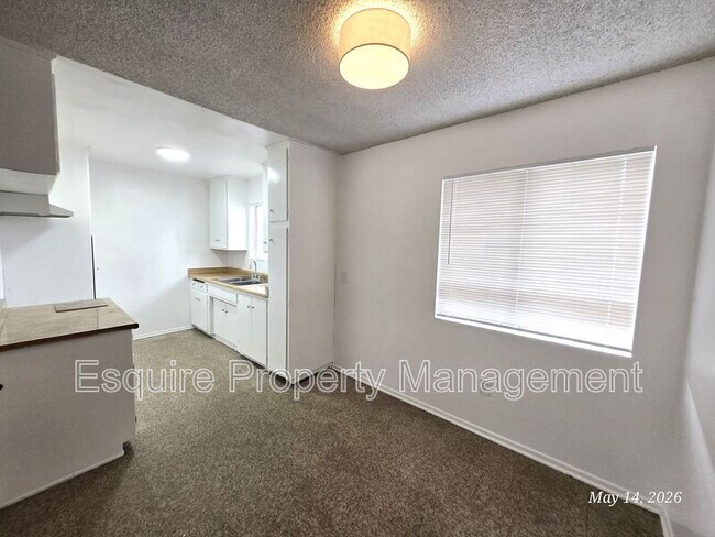 Foto del edificio - 2056 N Ventura Rd