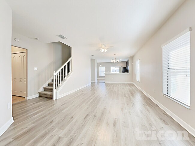 Foto del edificio - 10020 Newminster Loop