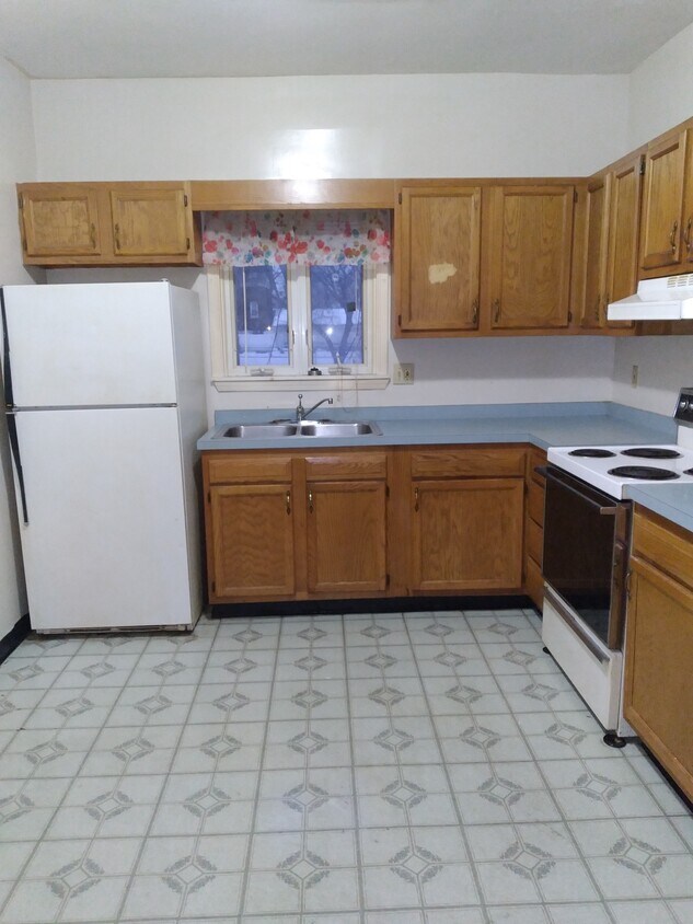 Primary Photo - 1312 Walnut Ave