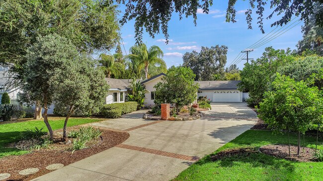 Main Entrance - 23556 Califa St