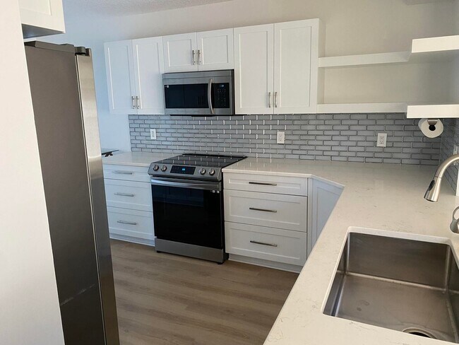 Foto del edificio - 540 Canal Pt S