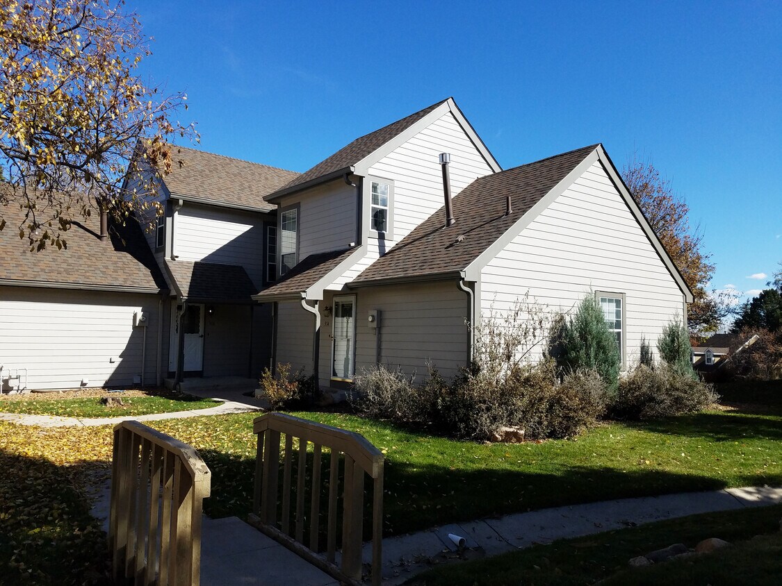 Primary Photo - 314 Cobblestone Dr