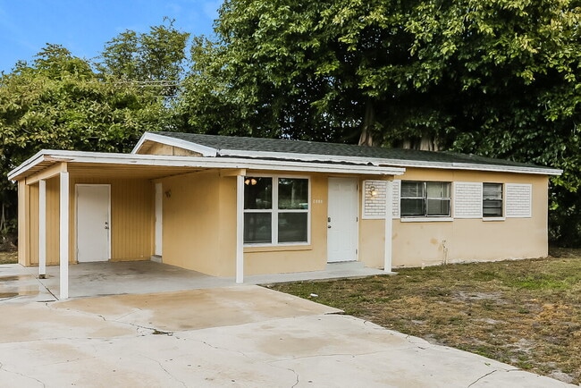 Building Photo - 2080 NW 5th Terrace