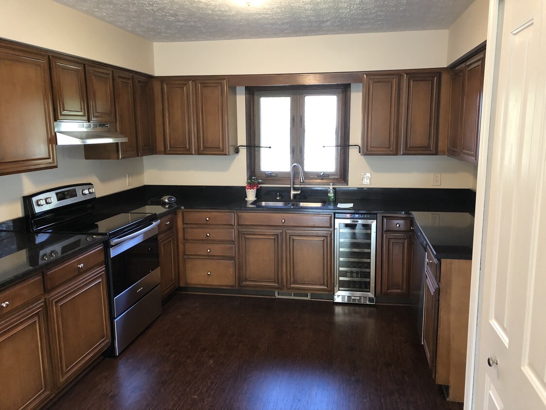 Foto principal - 3850 Sawbridge Dr
