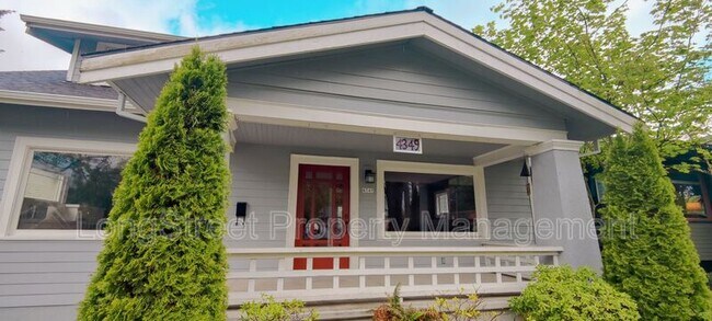 Building Photo - 4349 NE Glisan St