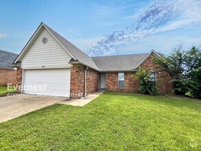 Building Photo - 9136 Bentley Woods Dr