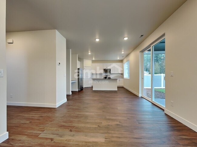 Foto del edificio - 7817 Verona Lp SW