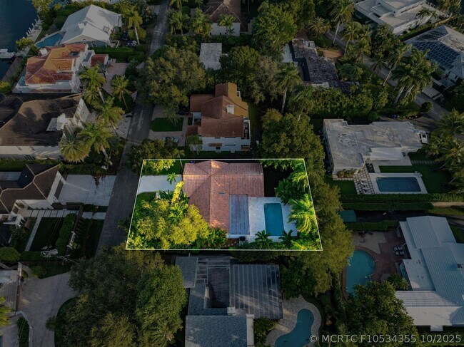 Foto del edificio - 326 Seven Isles Dr