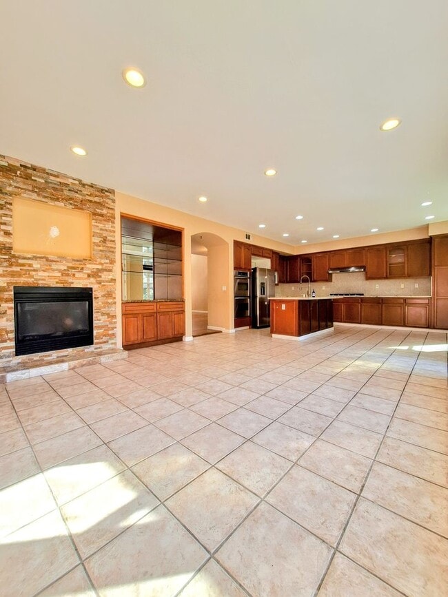 Building Photo - 1662 Indigo Oak Ln