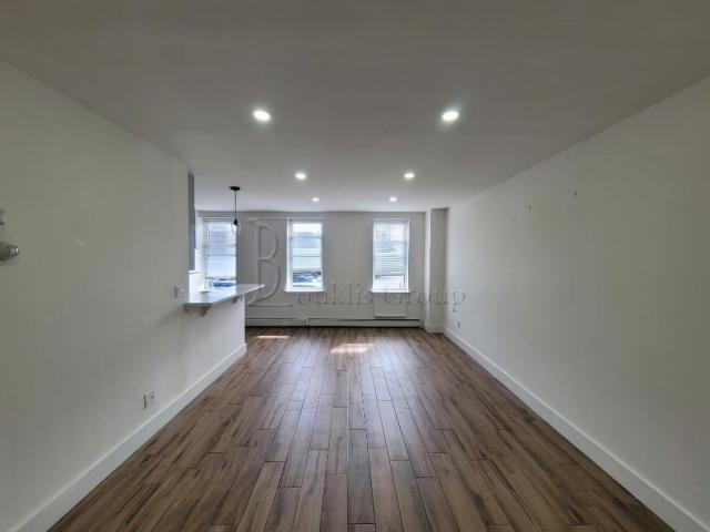 Foto del edificio - 0 bedroom in BAYSIDE NY 11361