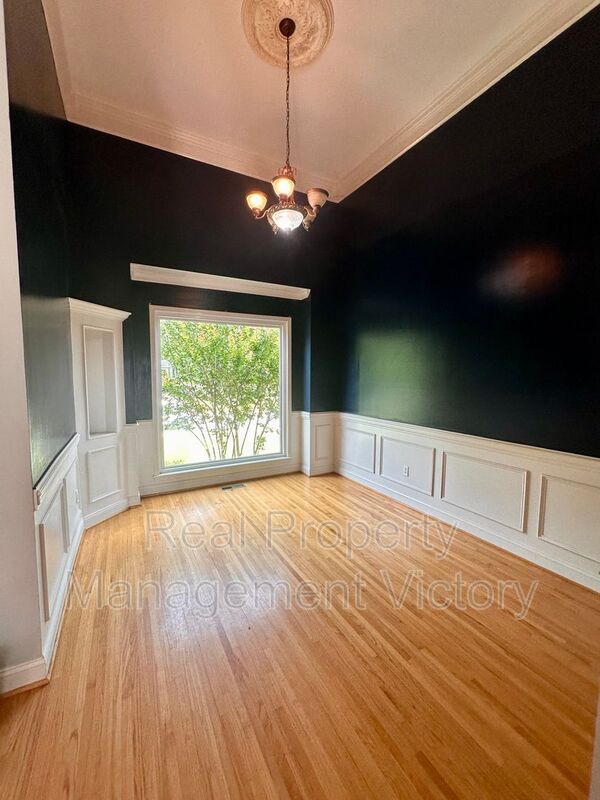Foto del edificio - 219 Grandview Pkwy