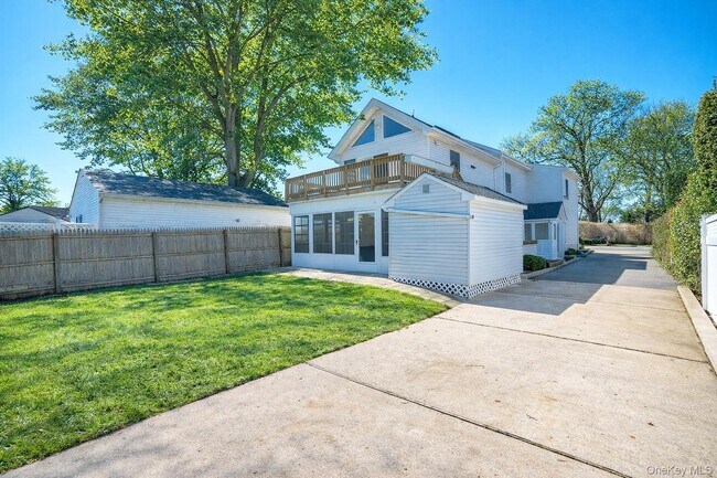 Building Photo - 1250 2nd St