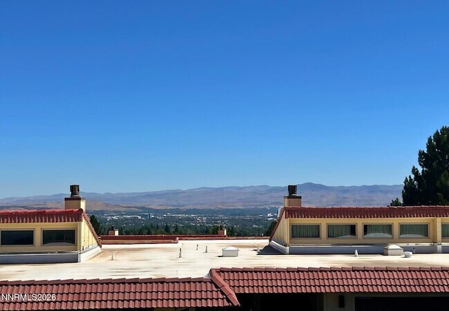 Foto del edificio - 3479 Skyline Blvd