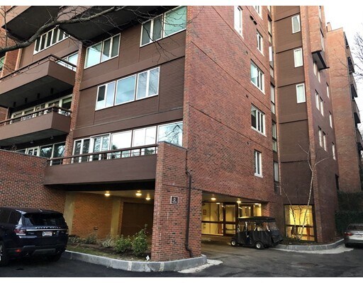 Building Photo - 241 Perkins St