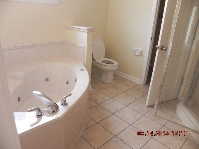 Building Photo - 6133 Woodstock View Dr