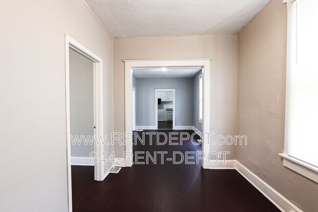 Building Photo - 1163 S Bedford Ave
