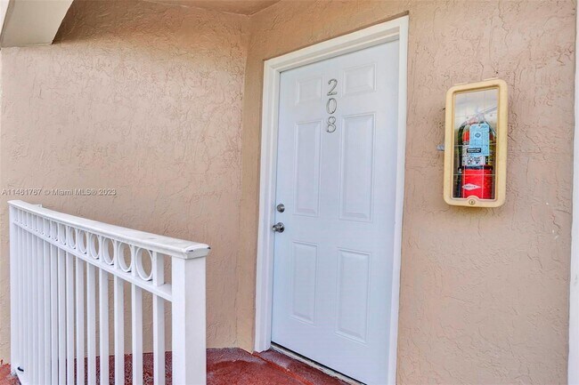 Foto del edificio - 675 NW 85th Ct