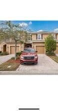 Building Photo - 221 Aston Grande Dr