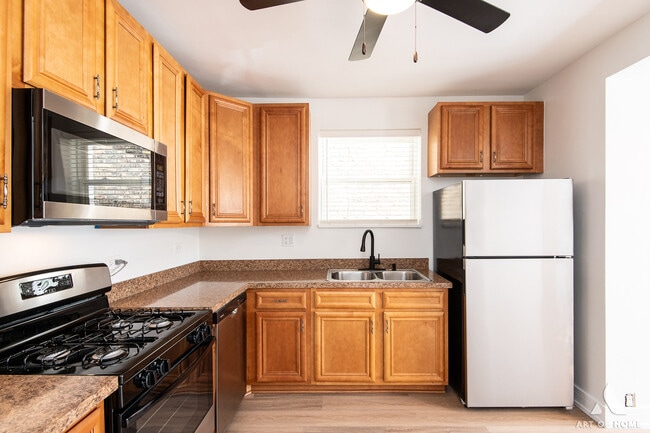 Building Photo - 5253 W Agatite Ave