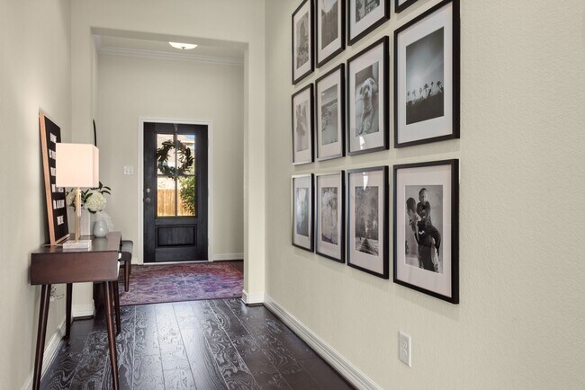 Building Photo - 2639 Royal Field Ln