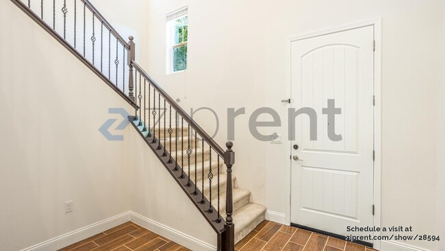 Building Photo - 51 Angra Way