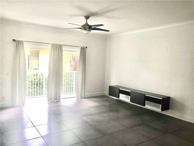 Foto del edificio - 2381 NE 14th Street Causeway