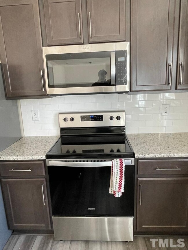 Foto del edificio - 3404 Arctic Brook St