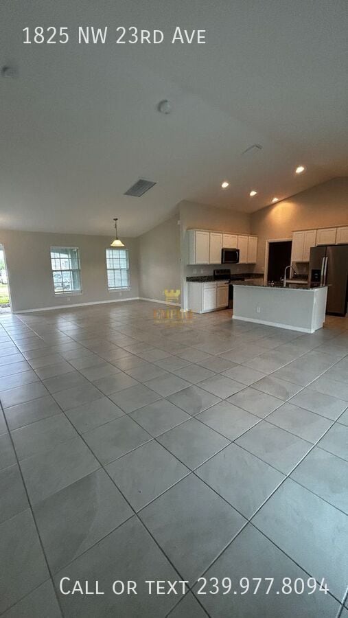 Building Photo - 1825 NW 23rd Ave