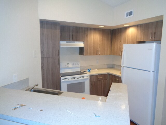 Building Photo - 12980 Vista Isles Dr