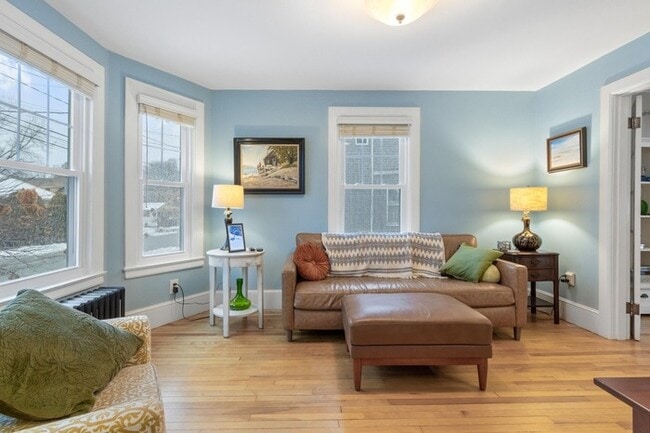 Building Photo - Classic 4BR Colonial with Porch, Gardens & Garage Near Downtown South Portland