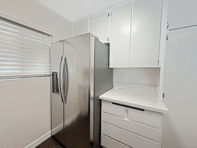 Foto del edificio - Modern 2BD/2BA Apartment in Peaceful Miram...