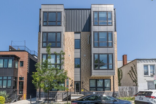 Exterior delantero - The Ashford