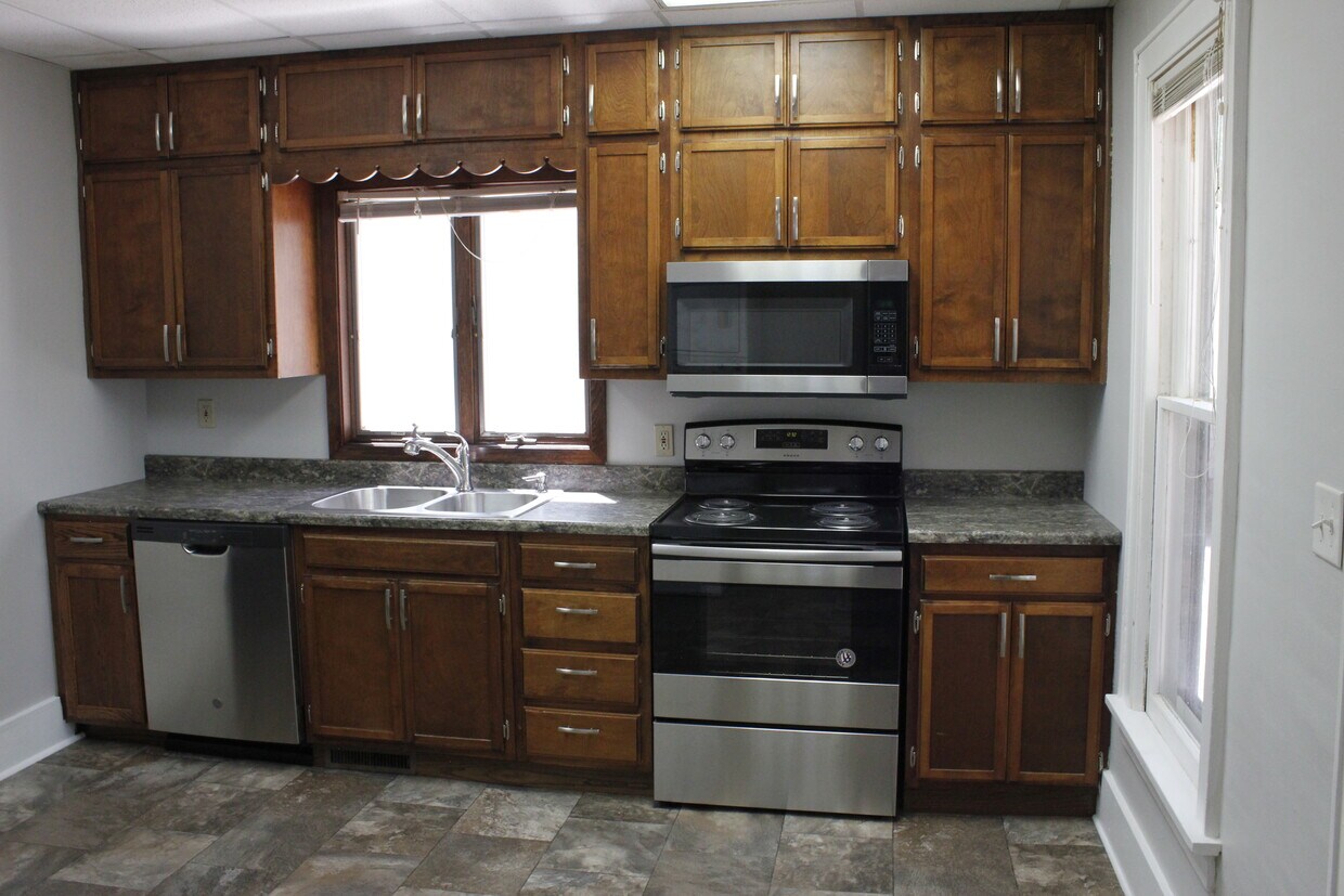 825 8th Ave Unit 1, Brookings, SD 57006 825 8th Ave Brookings, SD