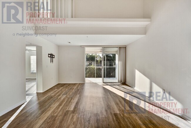 Foto del edificio - 4220 Players Pl