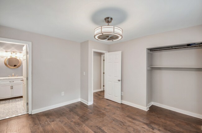 Building Photo - 2177 Tiger Flowers Dr NW