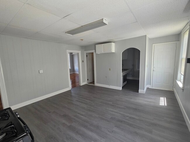 Building Photo - 274 Plantation St