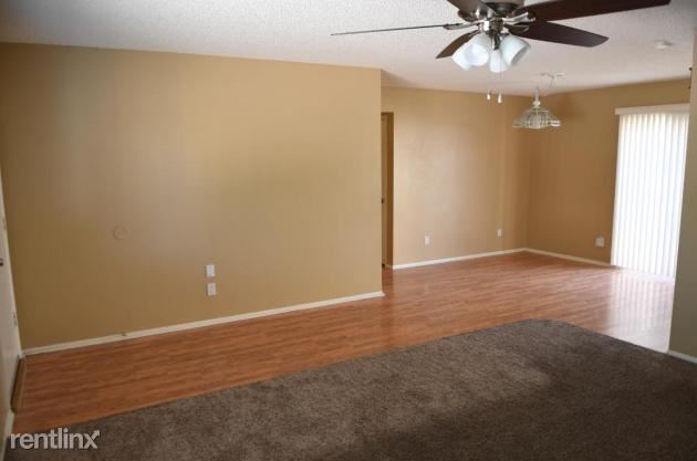 Building Photo - 3 br, 2 bath Townhome - 2623 E Laird St