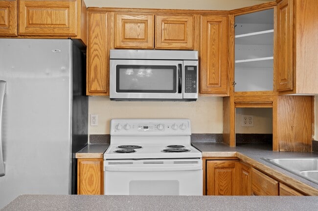 Foto del edificio - 3661 S 6830 W