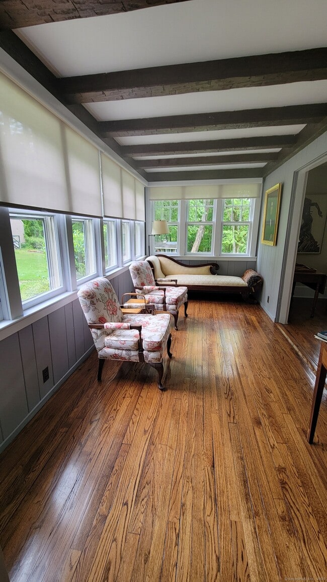 Building Photo - 81 W Mountain Rd