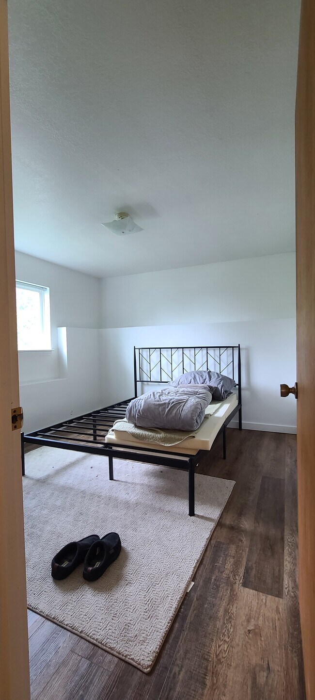 Dormitorio 1 - 442 SW Coast Ave