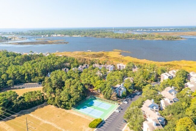 Foto del edificio - 700 Skipjack Ln