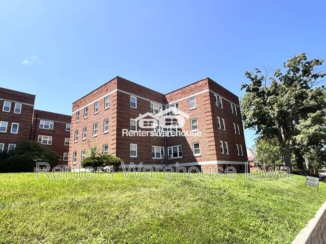 Foto del edificio - 4200 Grand Ave