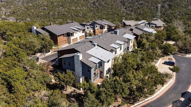 Foto del edificio - 8110 Ranch Rd 2222