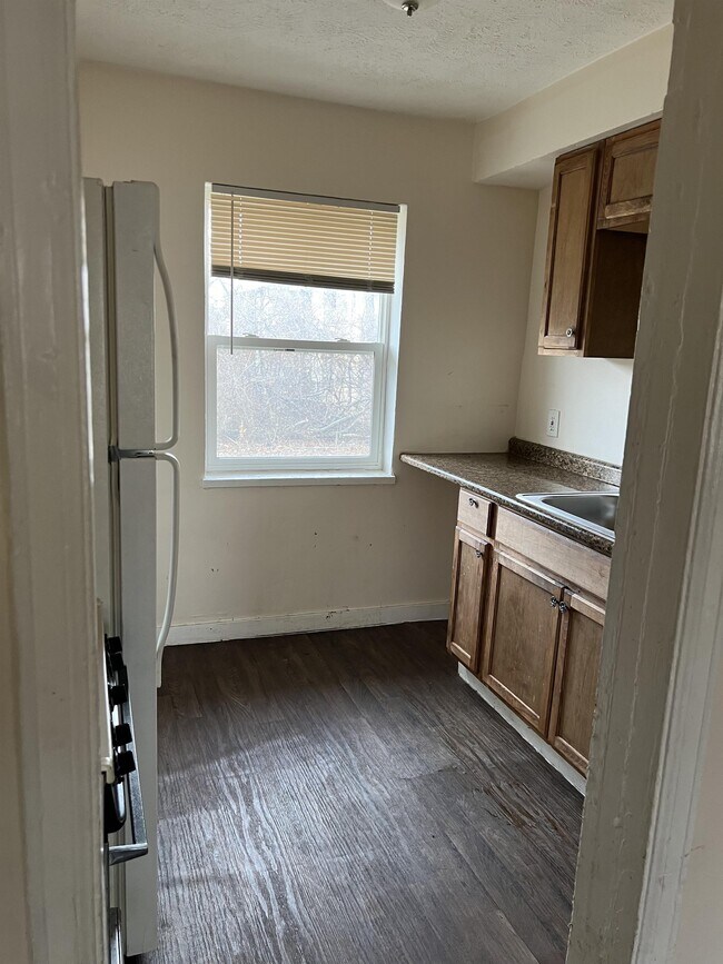 Foto del edificio - 1621-1627 Harold Dr