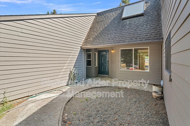 Foto del edificio - 2402 SE 9th Ct