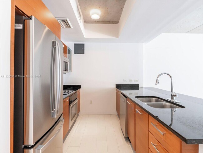 Foto del edificio - 3449 NE 1st Ave