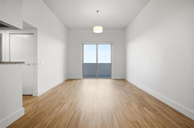Foto del edificio - 36 NW 6th Ave