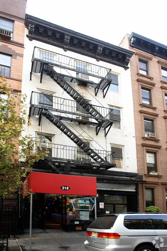Building Photo - 318 W 47th St