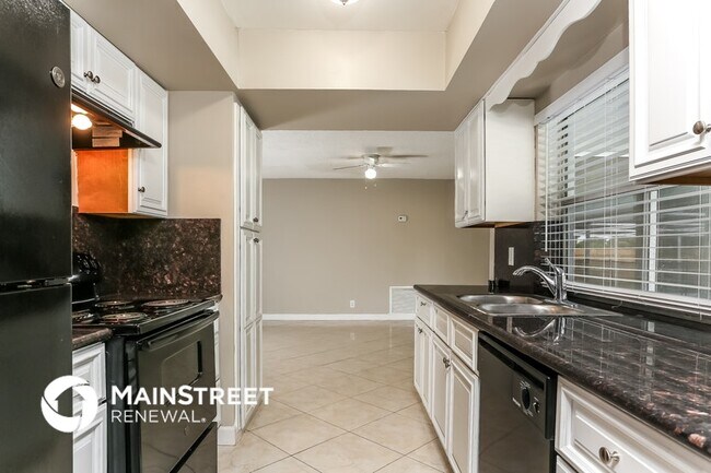 Building Photo - 1531 NW 46th Ave