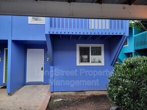 Building Photo - 3141 N Shore Dr SE